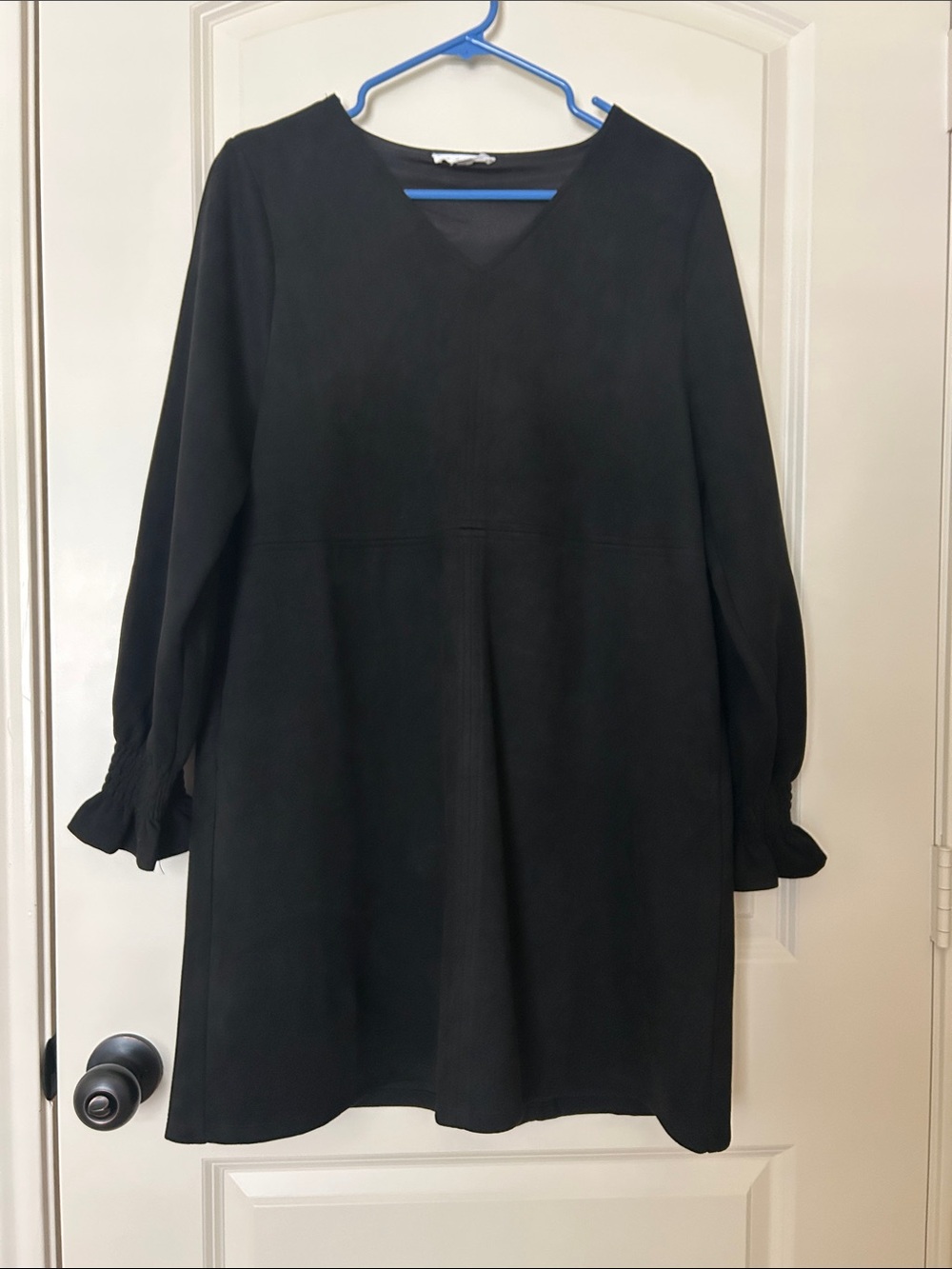 THML Black Long Sleeve V-Neck Shift Dress with Ruffle Cuffs